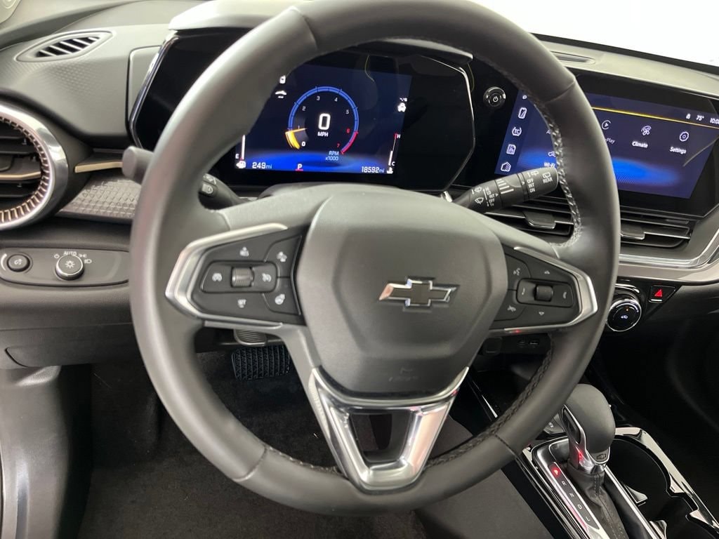 2025 Chevrolet Trax Activ - Photo 31