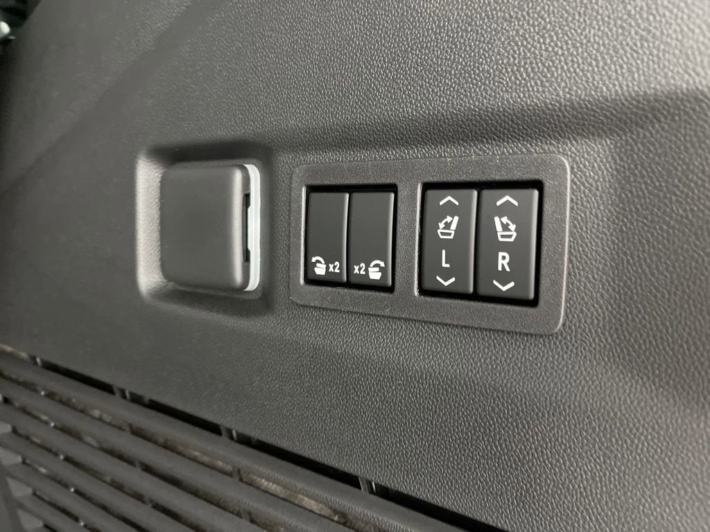 2026 Chevrolet Tahoe Z71 - Photo 25