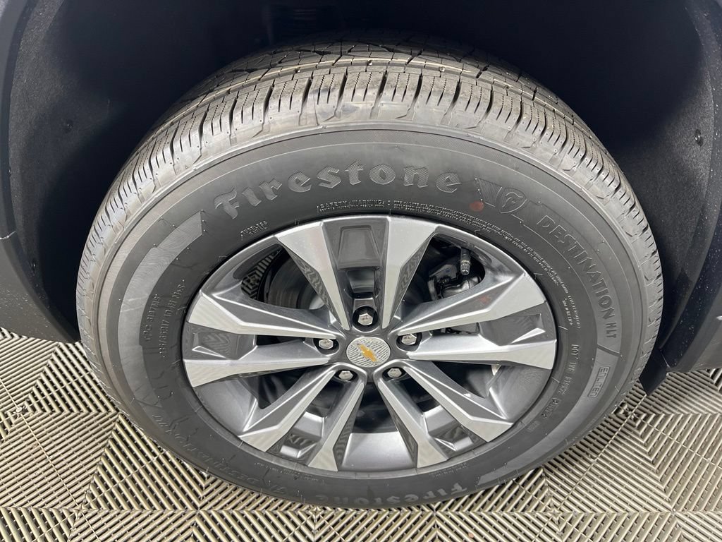 2027 Chevrolet Equinox LT - Photo 19
