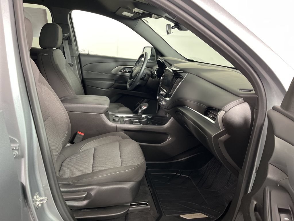2023 Chevrolet Traverse 1LT - Photo 7