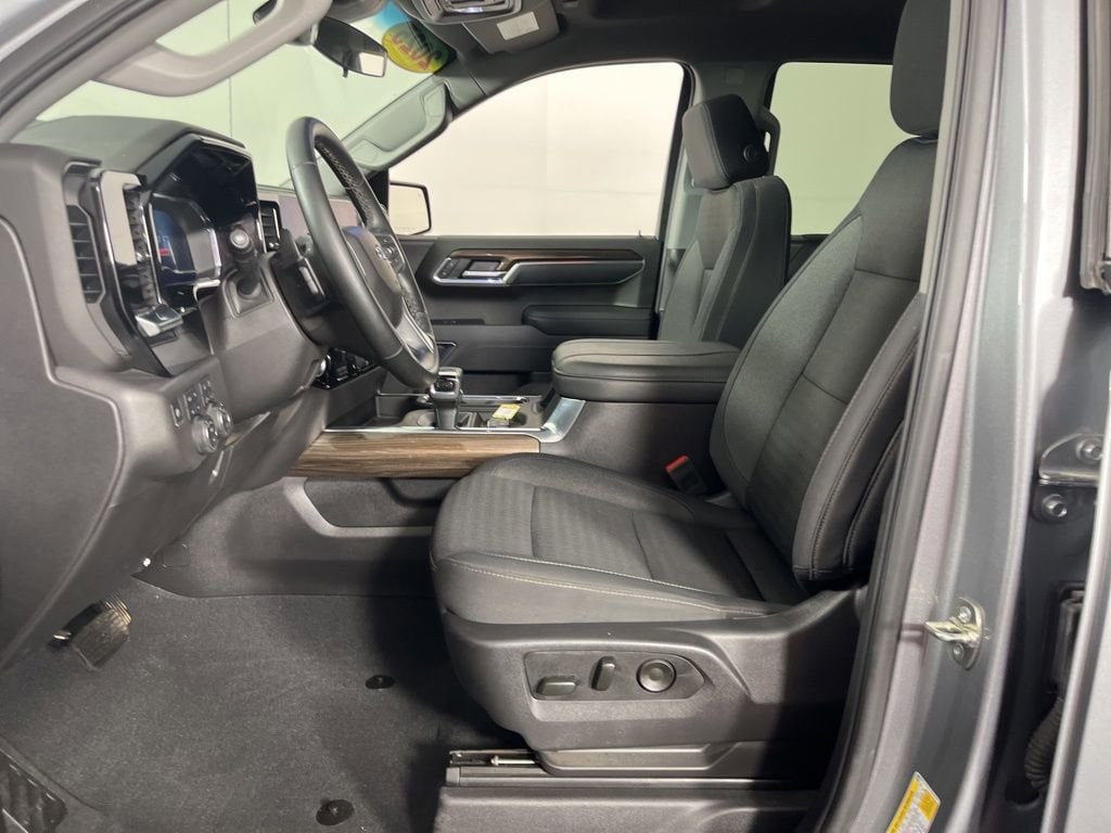 2025 Chevrolet Silverado 1500 RST - Photo 22