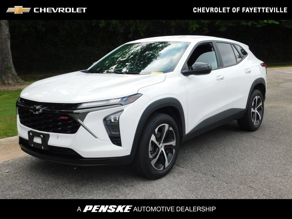 Used 2025 Chevrolet Trax 1RS SUV