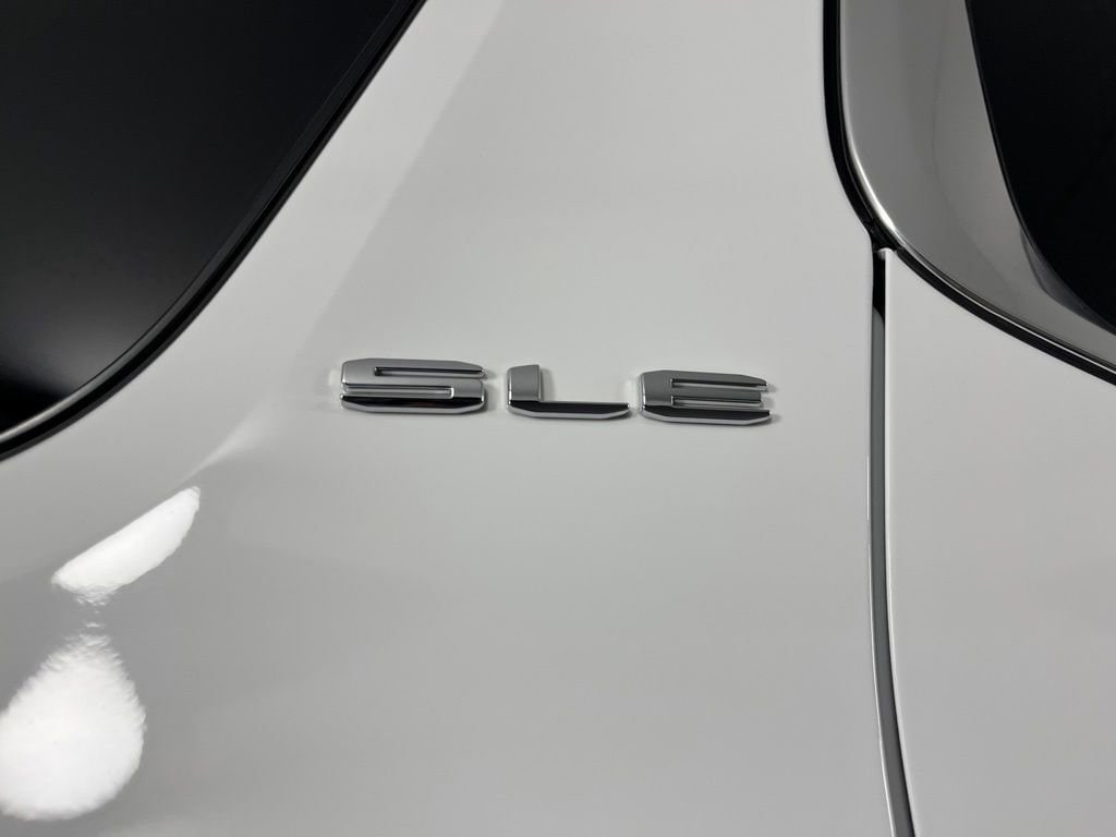 Used 2022 GMC Acadia SLE SUV