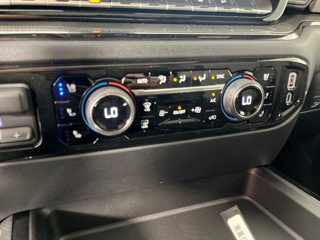 2026 Chevrolet Silverado 2500 HD ZR2 - Photo 31