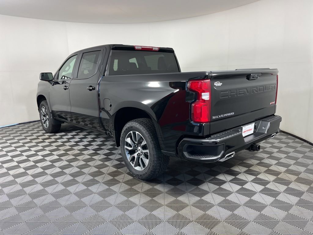 2026 Chevrolet Silverado 1500 RST photo 3