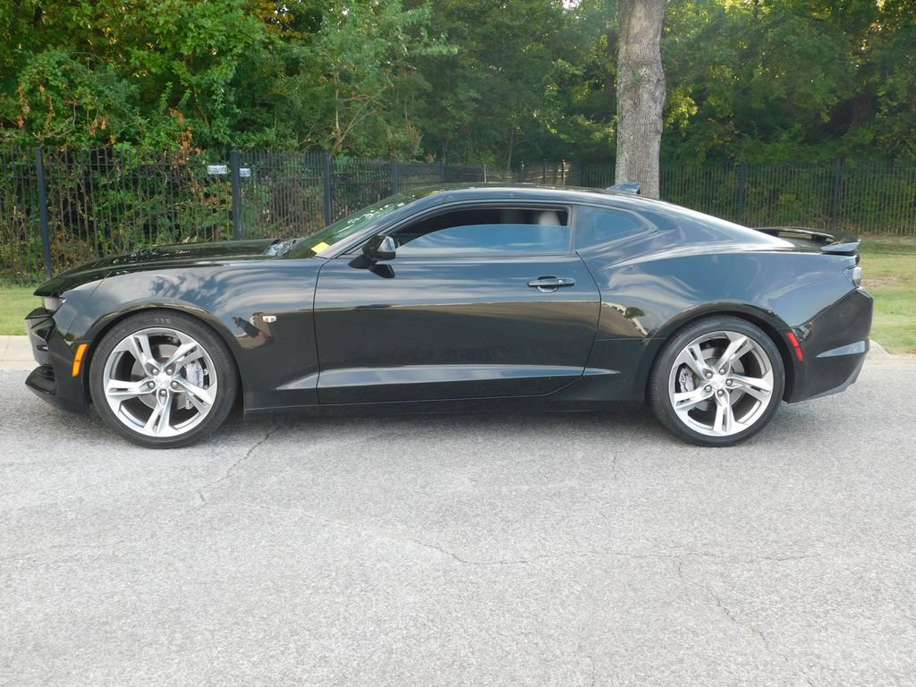 2019 Chevrolet Camaro 2SS Coupe photo 2