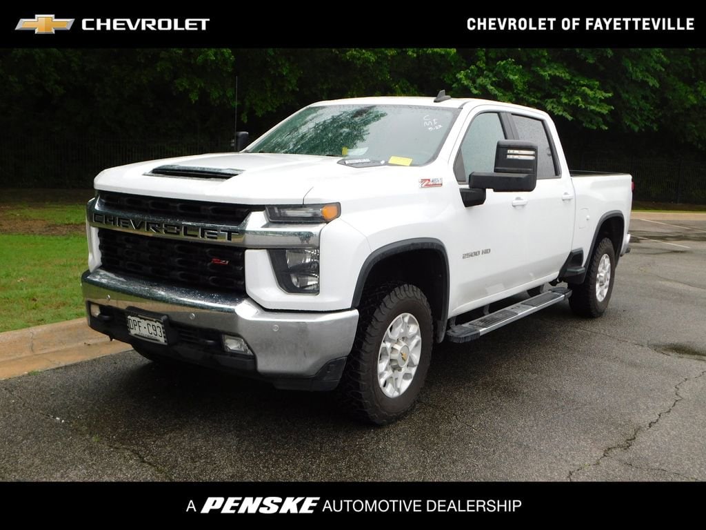 2021 Chevrolet Silverado HD LT 4WD Crew Cab Standard Box's photo