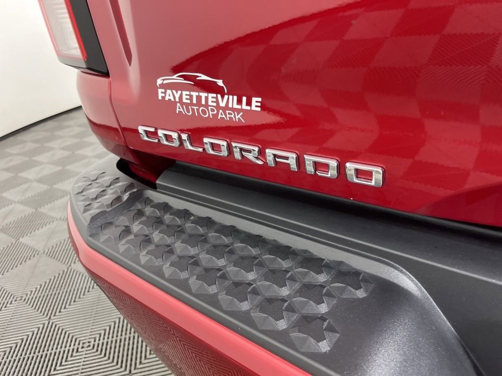 Used 2024 Chevrolet Colorado LT Truck Crew Cab