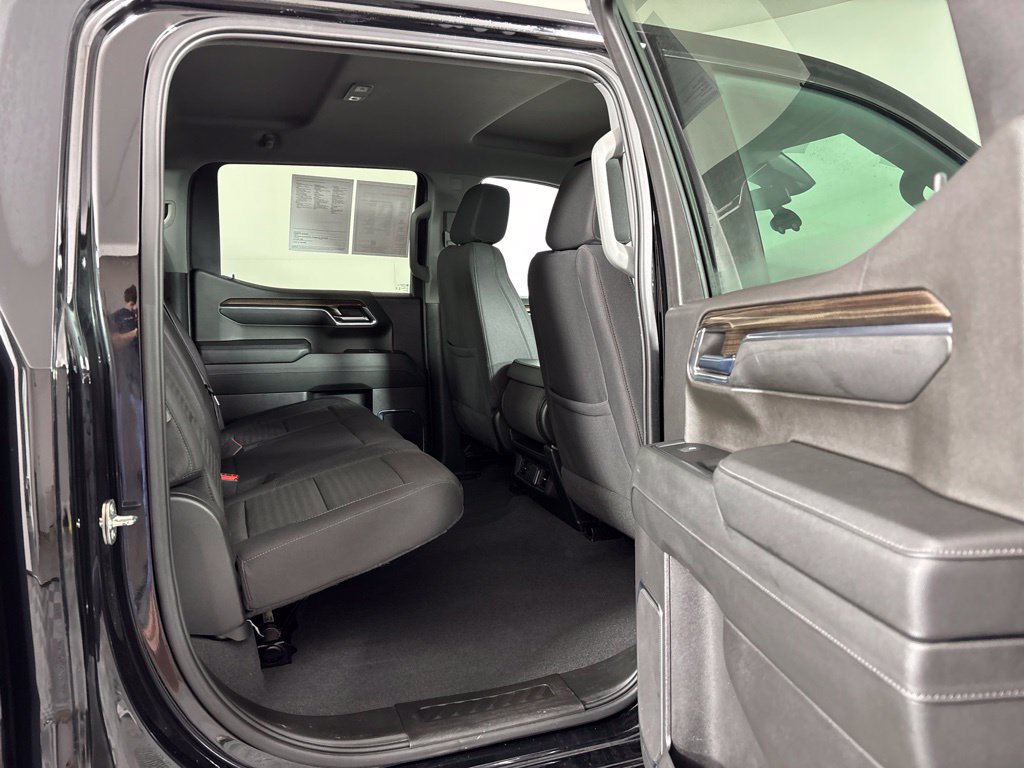 2024 Chevrolet Silverado 1500 LT - Photo 19