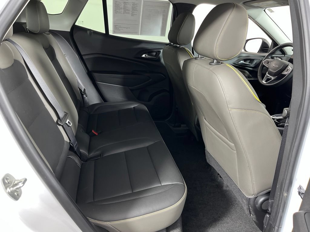 2025 Chevrolet Trax Activ - Photo 14