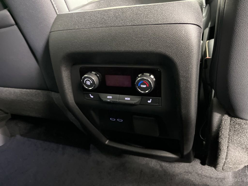 2026 Chevrolet Traverse High Country - Photo 18