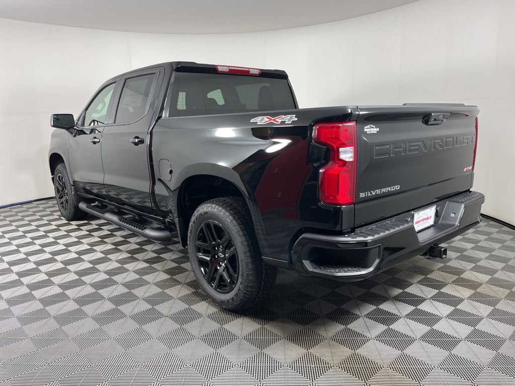 2026 Chevrolet Silverado 1500 RST photo 3