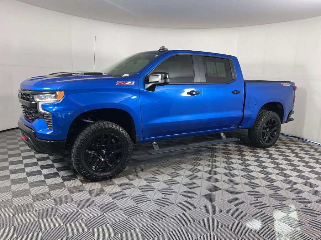 2023 Chevrolet Silverado 1500 LT Trail Boss photo 2