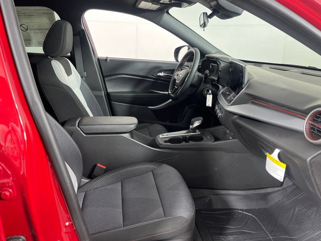 2026 Chevrolet Trax RS - Photo 8