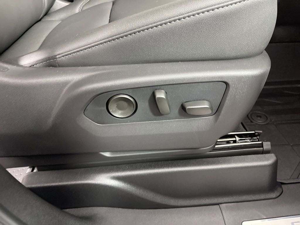 2026 Chevrolet Tahoe Z71 - Photo 10