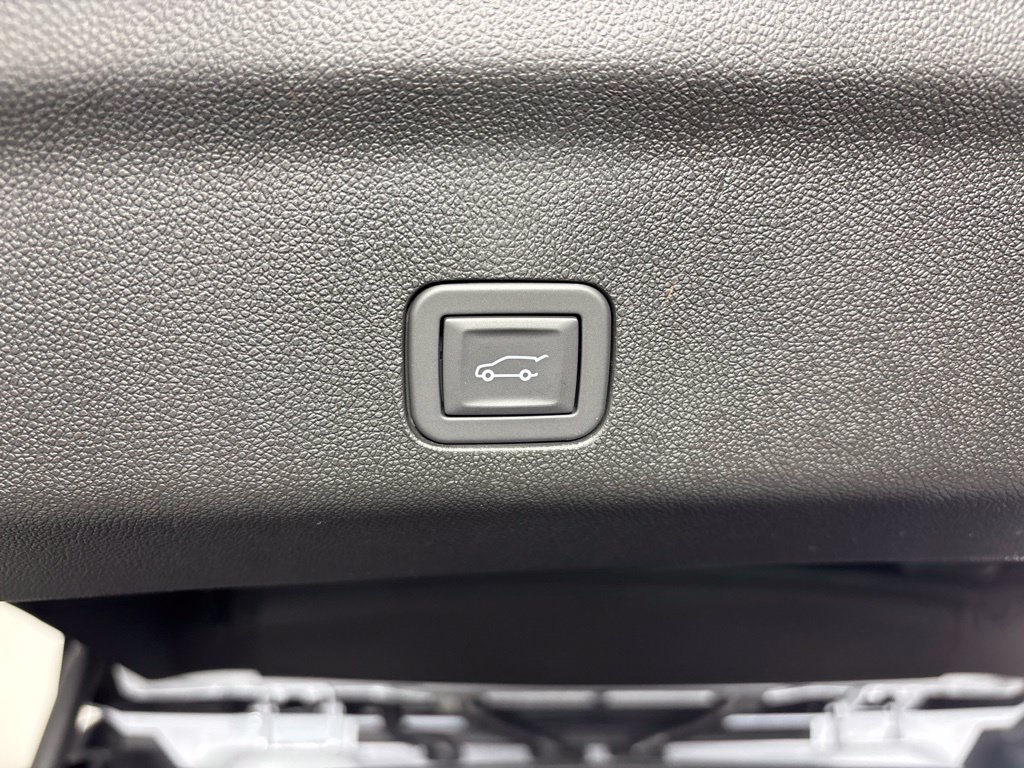 2027 Chevrolet Tahoe High Country - Photo 23