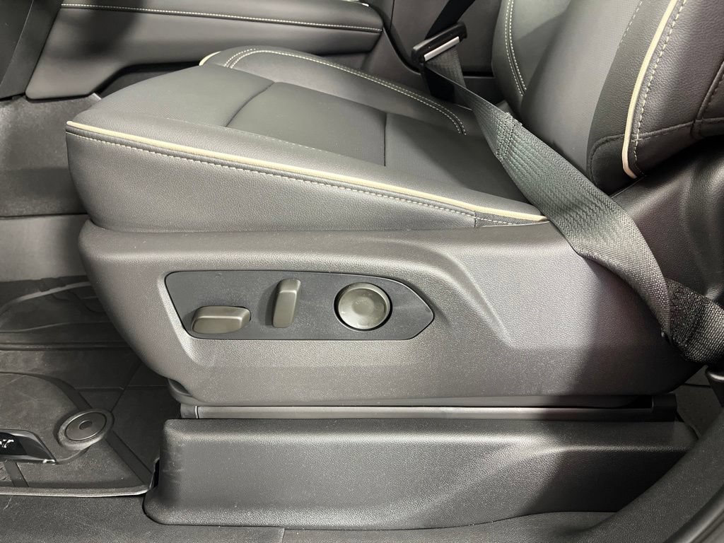 2026 Chevrolet Tahoe Premier - Photo 28