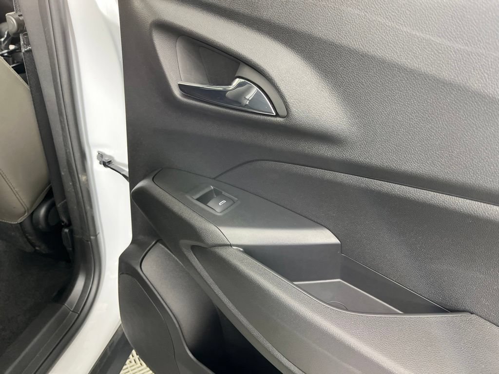 2025 Chevrolet Trax Activ - Photo 15