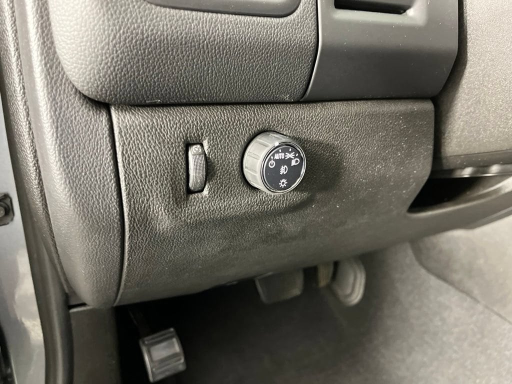 2022 Chevrolet Colorado LT - Photo 25