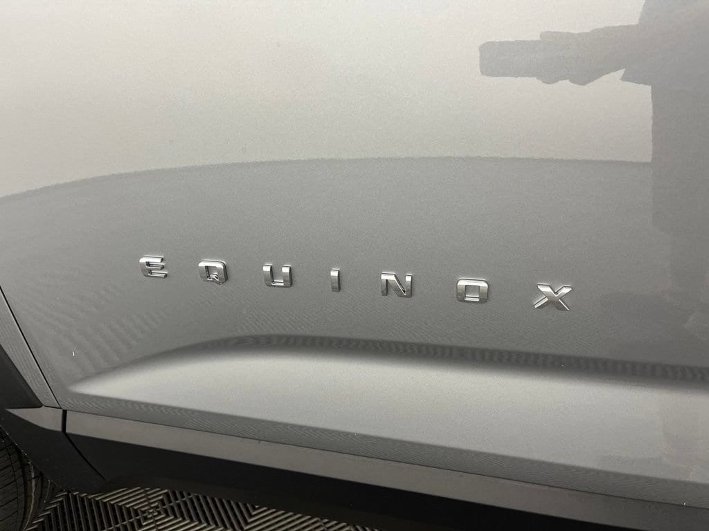 2027 Chevrolet Equinox LT - Photo 23