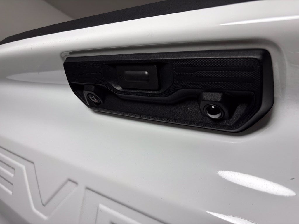 2026 Chevrolet Silverado 1500 LT - Photo 10