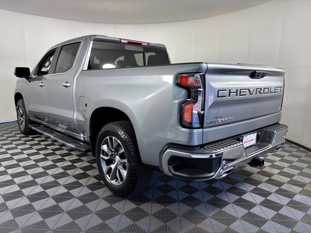 Used 2025 Chevrolet Silverado 1500 LT Truck Crew Cab