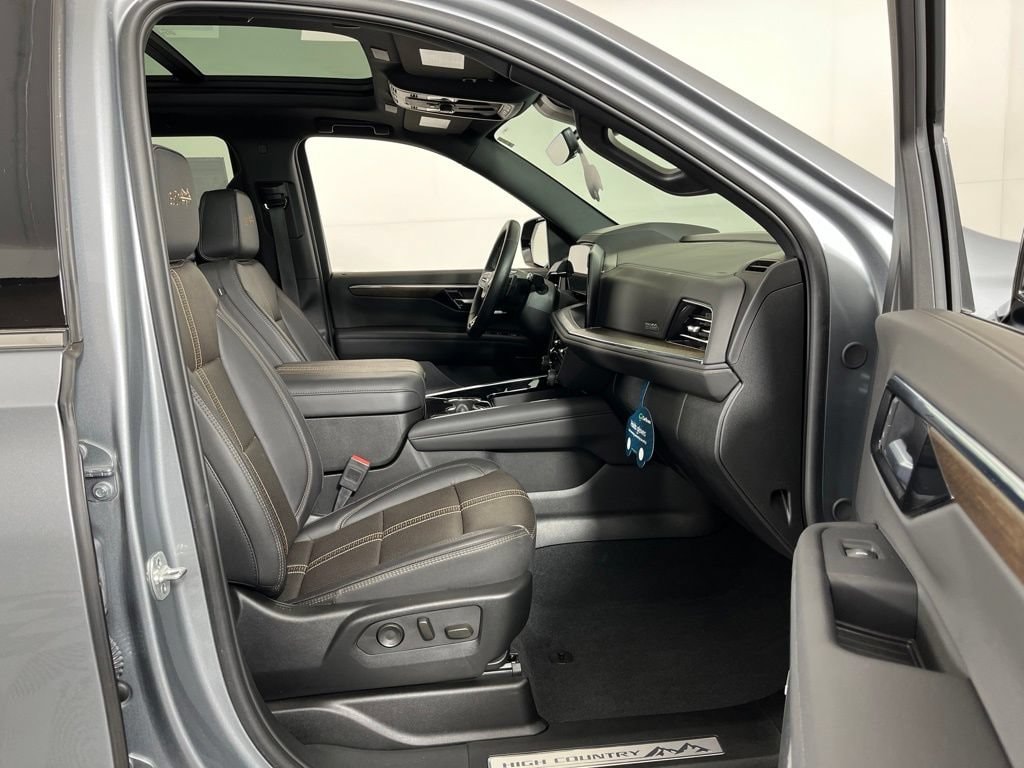 2025 Chevrolet Tahoe High Country - Photo 8