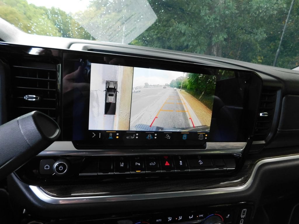 2025 Chevrolet Silverado 2500HD LT - Photo 10