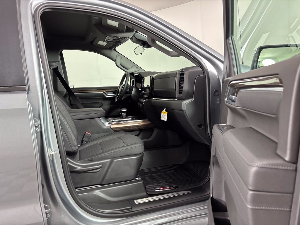 2026 Chevrolet Silverado 1500 LT - Photo 8
