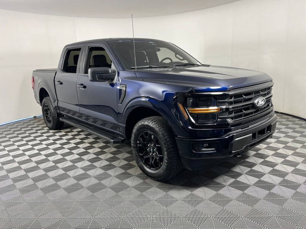 2025 Ford F-150 XLT - Photo 14