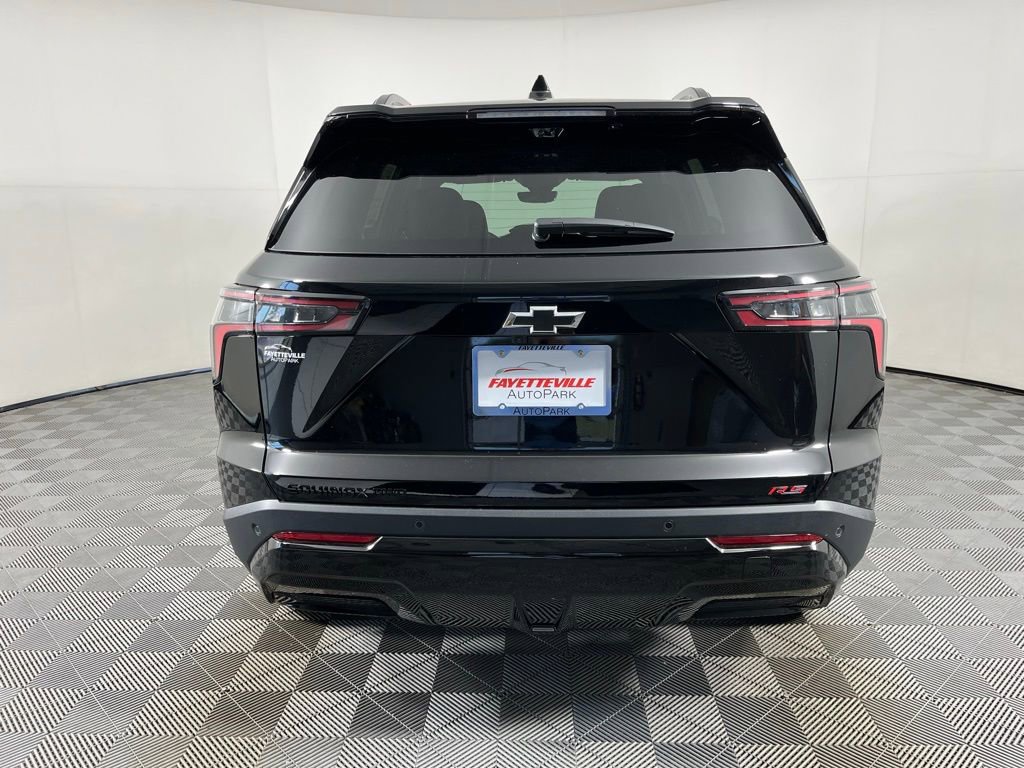 2026 Chevrolet Equinox RS photo 2