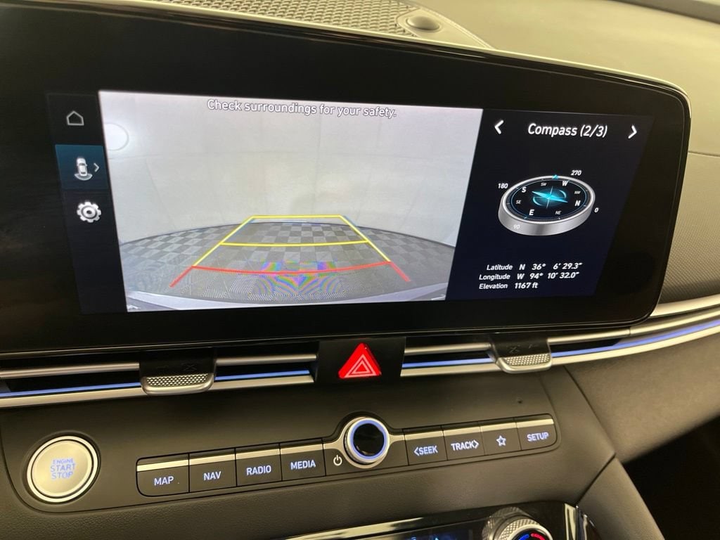 2025 Hyundai Elantra SEL - Photo 29