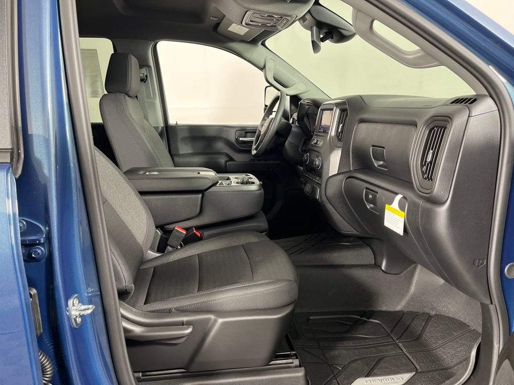 2026 Chevrolet Silverado 2500 HD Custom - Photo 8