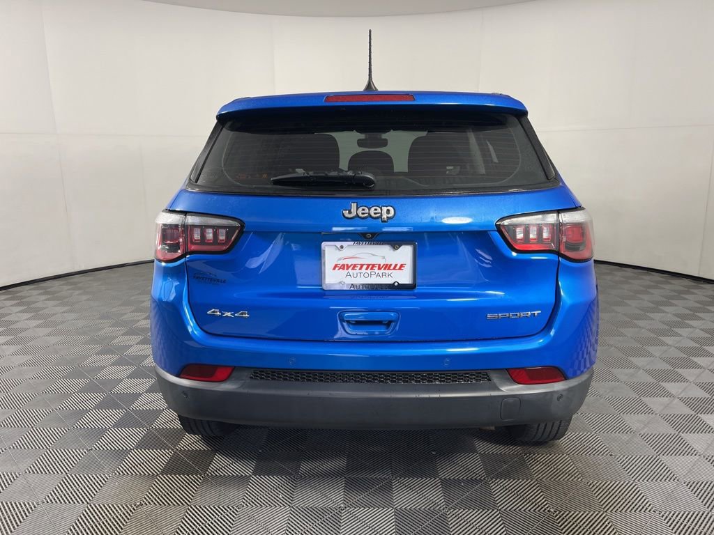 2018 Jeep Compass Sport photo 4