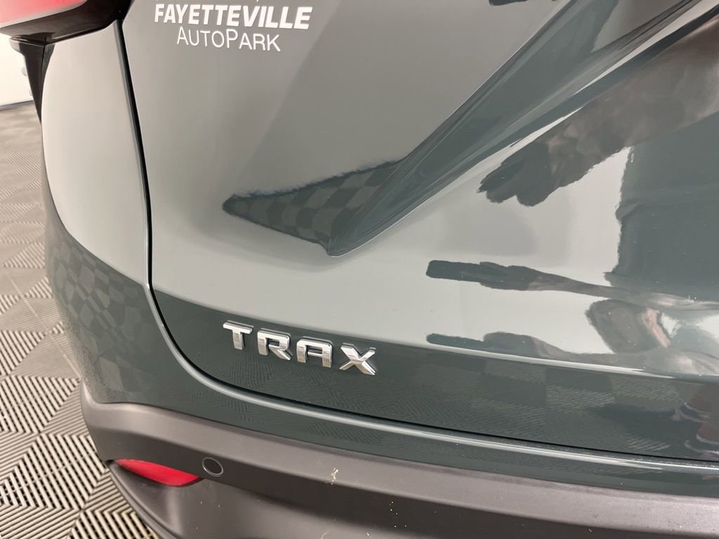 2025 Chevrolet Trax LS - Photo 16