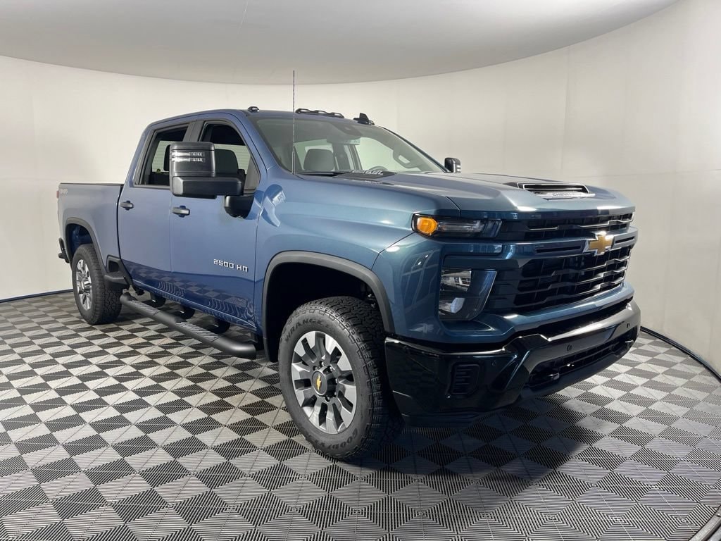 2026 Chevrolet Silverado 2500 HD Custom - Photo 6