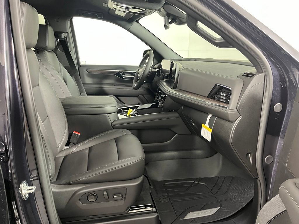 2026 Chevrolet Tahoe LT - Photo 8