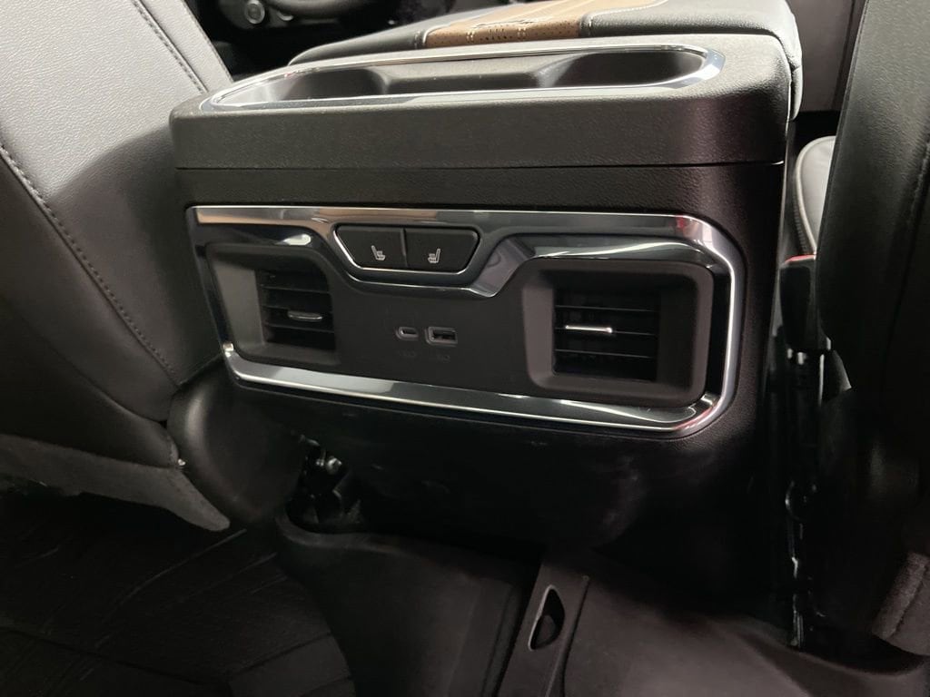 2026 Chevrolet Silverado 1500 High Country - Photo 18