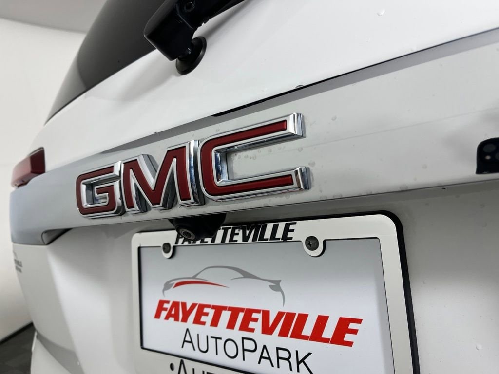 2022 GMC Acadia SLE - Photo 13