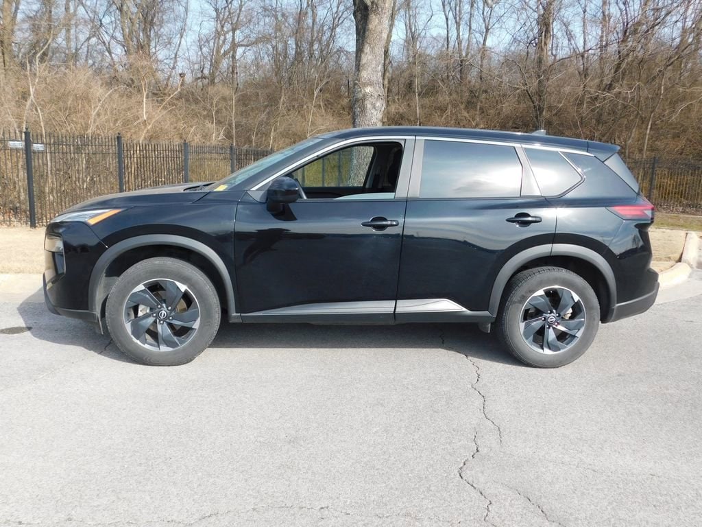 Used 2024 Nissan Rogue SV SUV