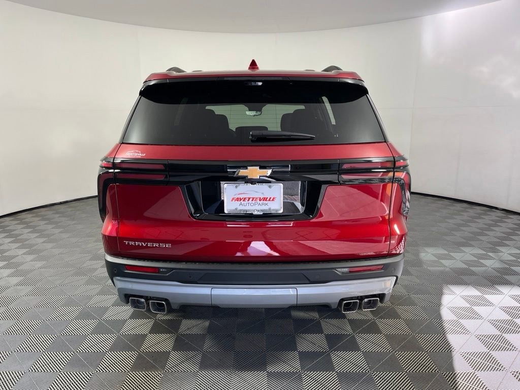 New 2026 Chevrolet Traverse LT SUV