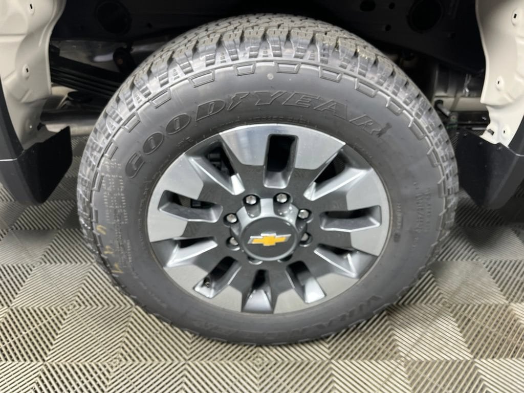 2026 Chevrolet Silverado 2500 HD Custom - Photo 16