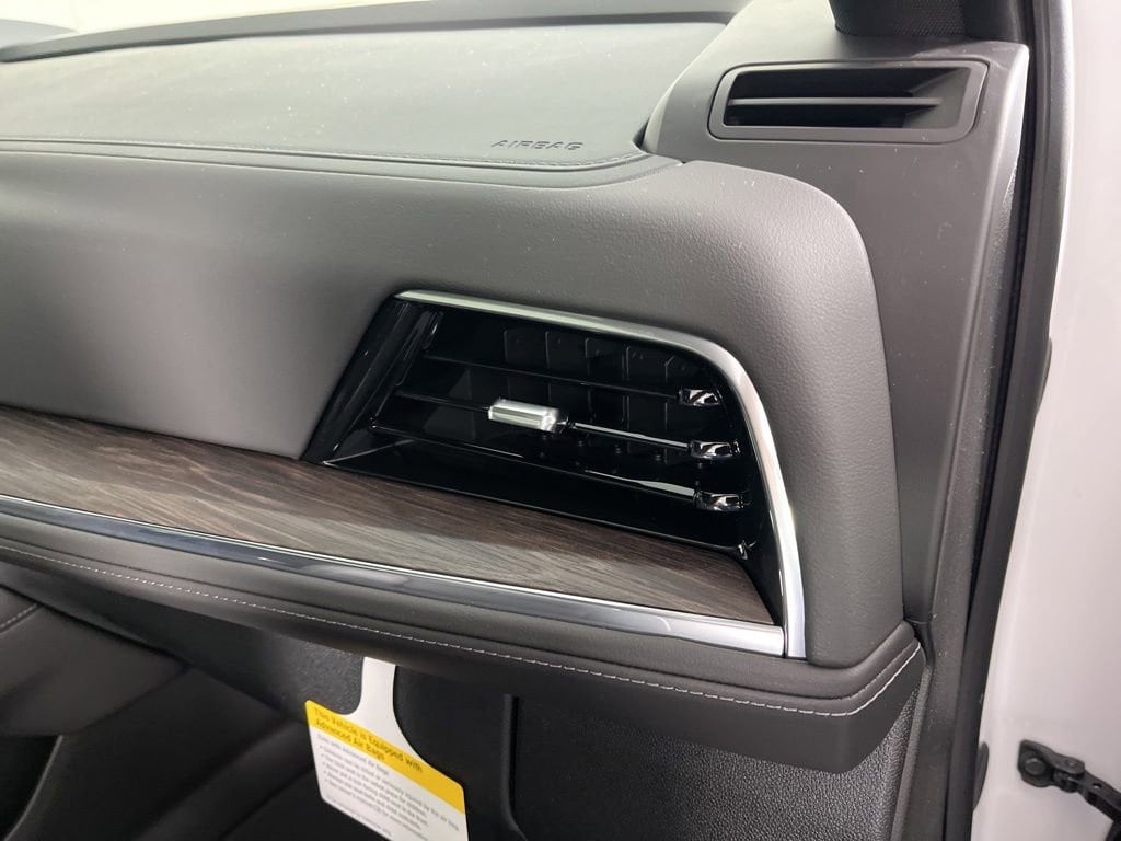 2026 Chevrolet Tahoe Z71 - Photo 11