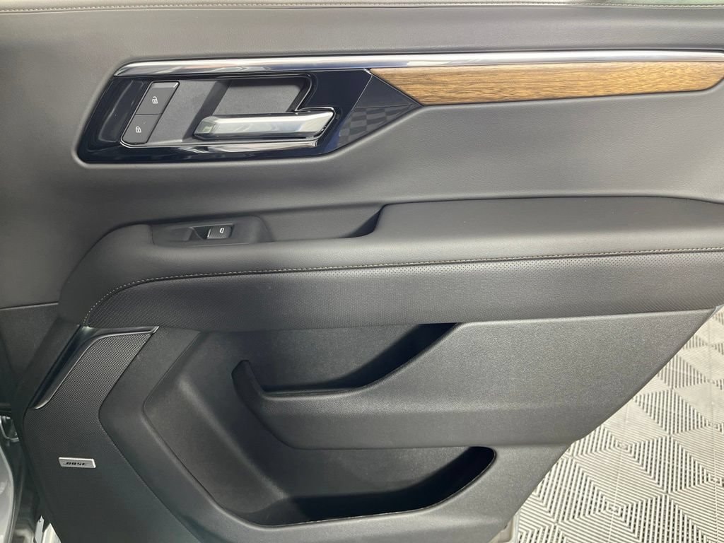 2025 Chevrolet Tahoe High Country - Photo 17