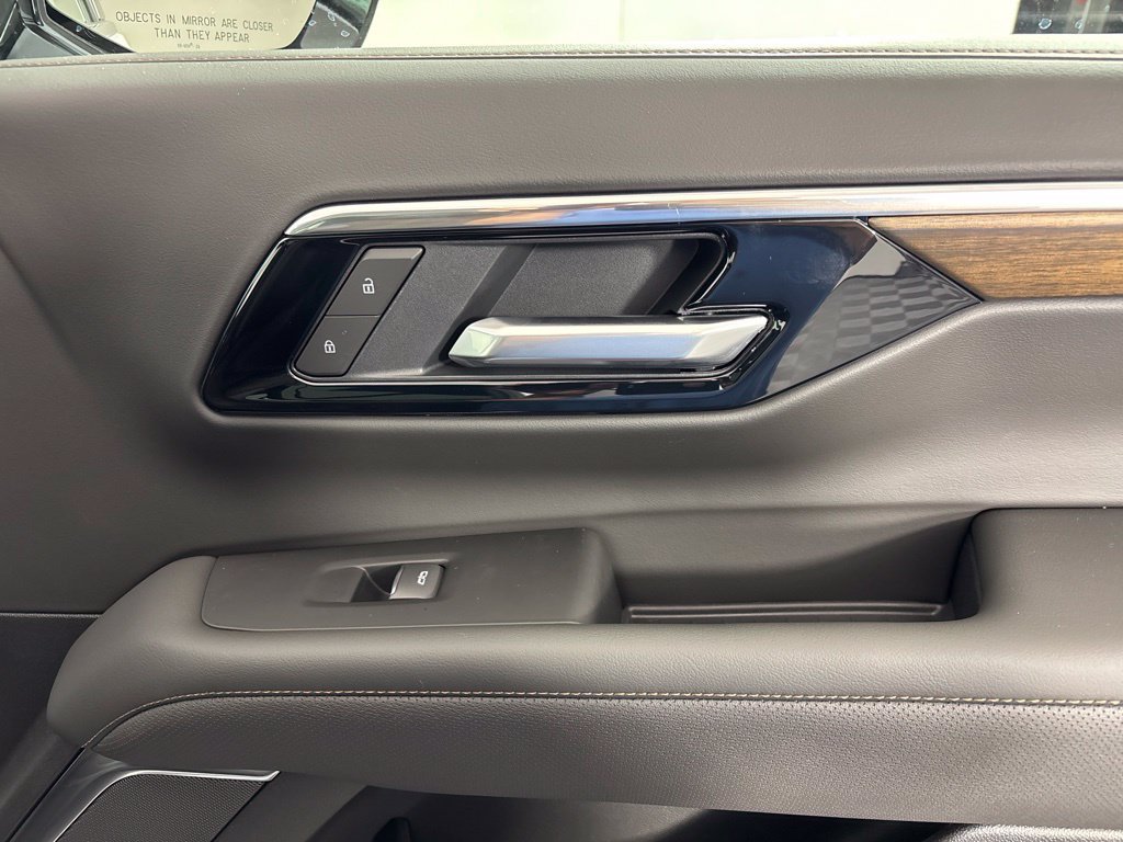 2027 Chevrolet Tahoe High Country - Photo 14