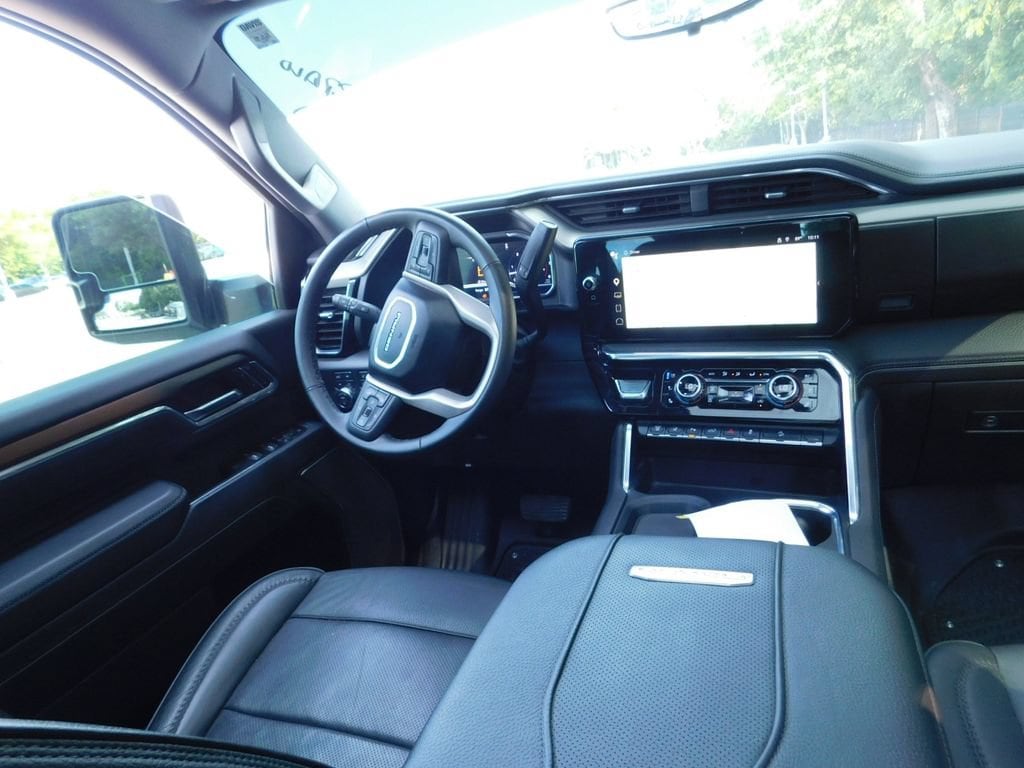 Used 2025 GMC Sierra 2500 HD Denali Truck Crew Cab