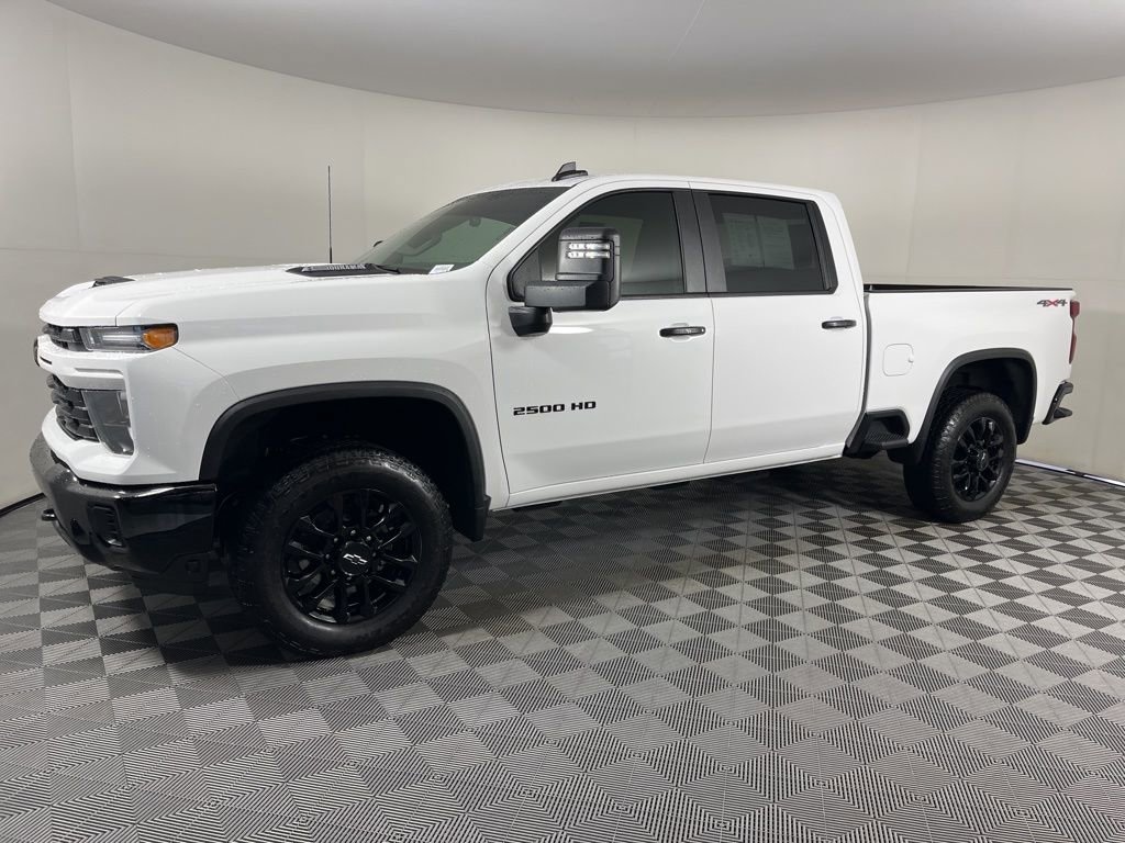 Certified 2024 Chevrolet Silverado 2500 HD Custom Truck Crew Cab