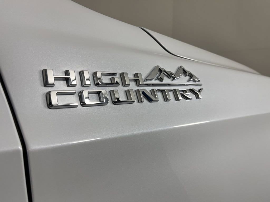 New 2026 Chevrolet Suburban High Country SUV