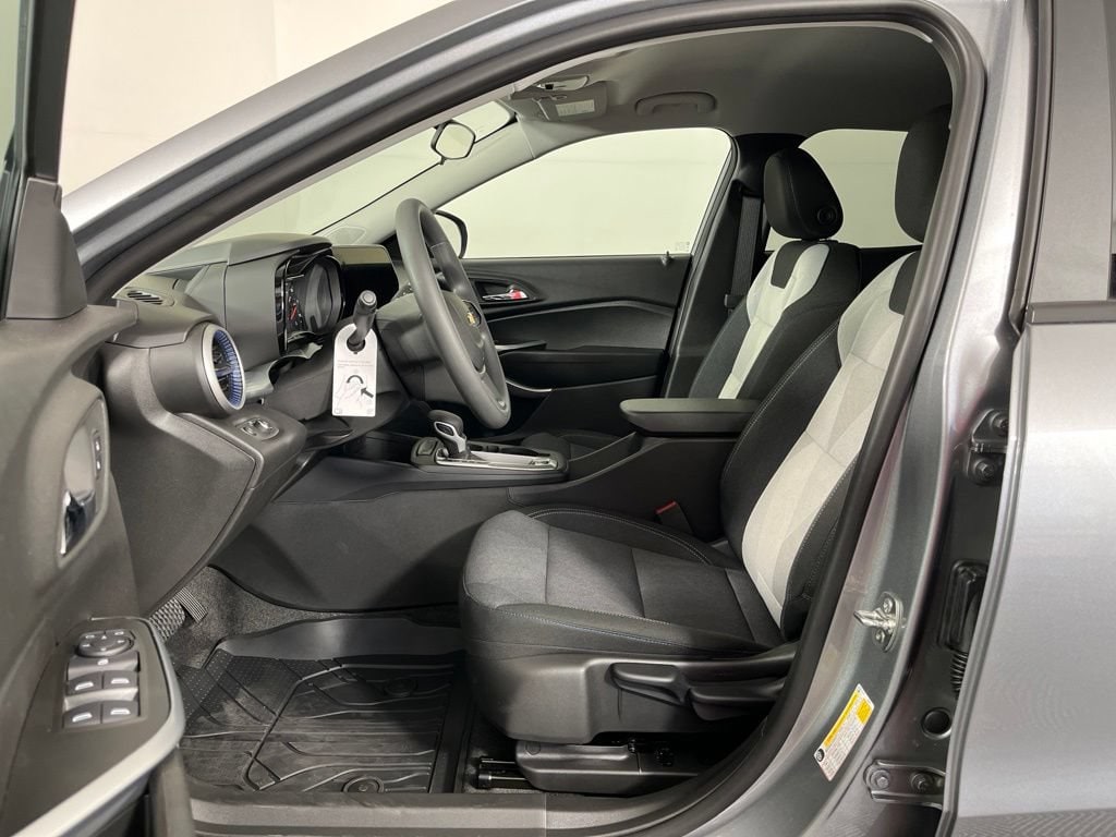 2026 Chevrolet Trax LS - Photo 22