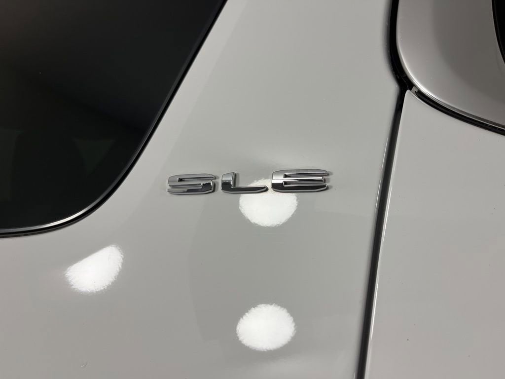 Used 2023 GMC Acadia SLE SUV